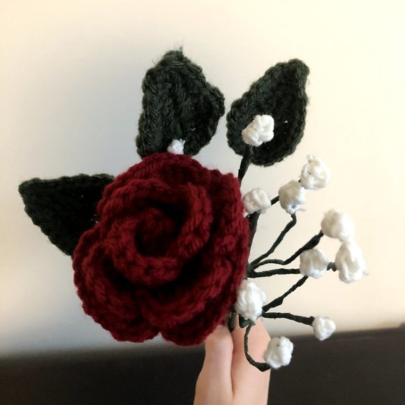 Crochet Flowers Bouquet - Red Rose - Picture 1 of 6